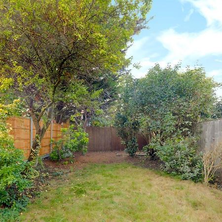 런던 Stylish House In Wimbledon 빌라 외부 사진