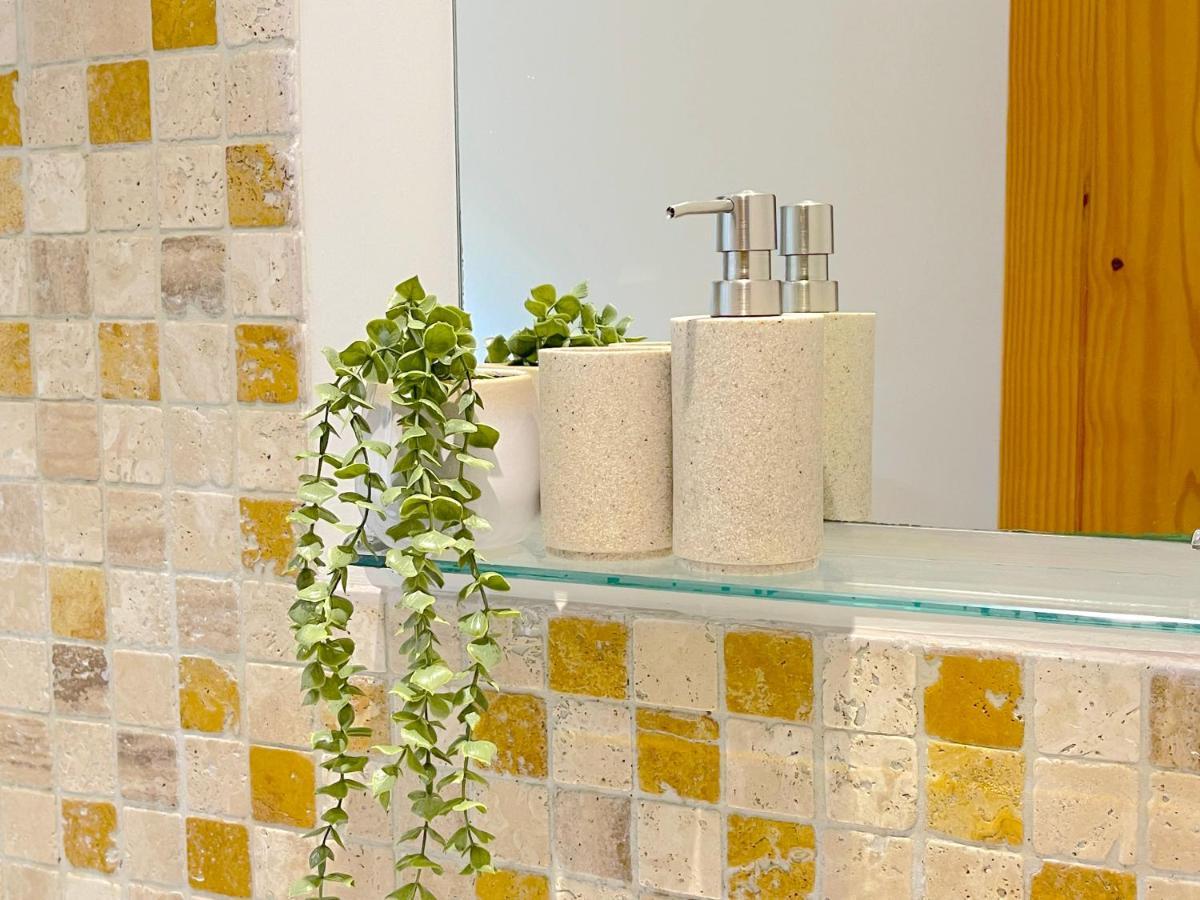 런던 Stylish House In Wimbledon 빌라 외부 사진